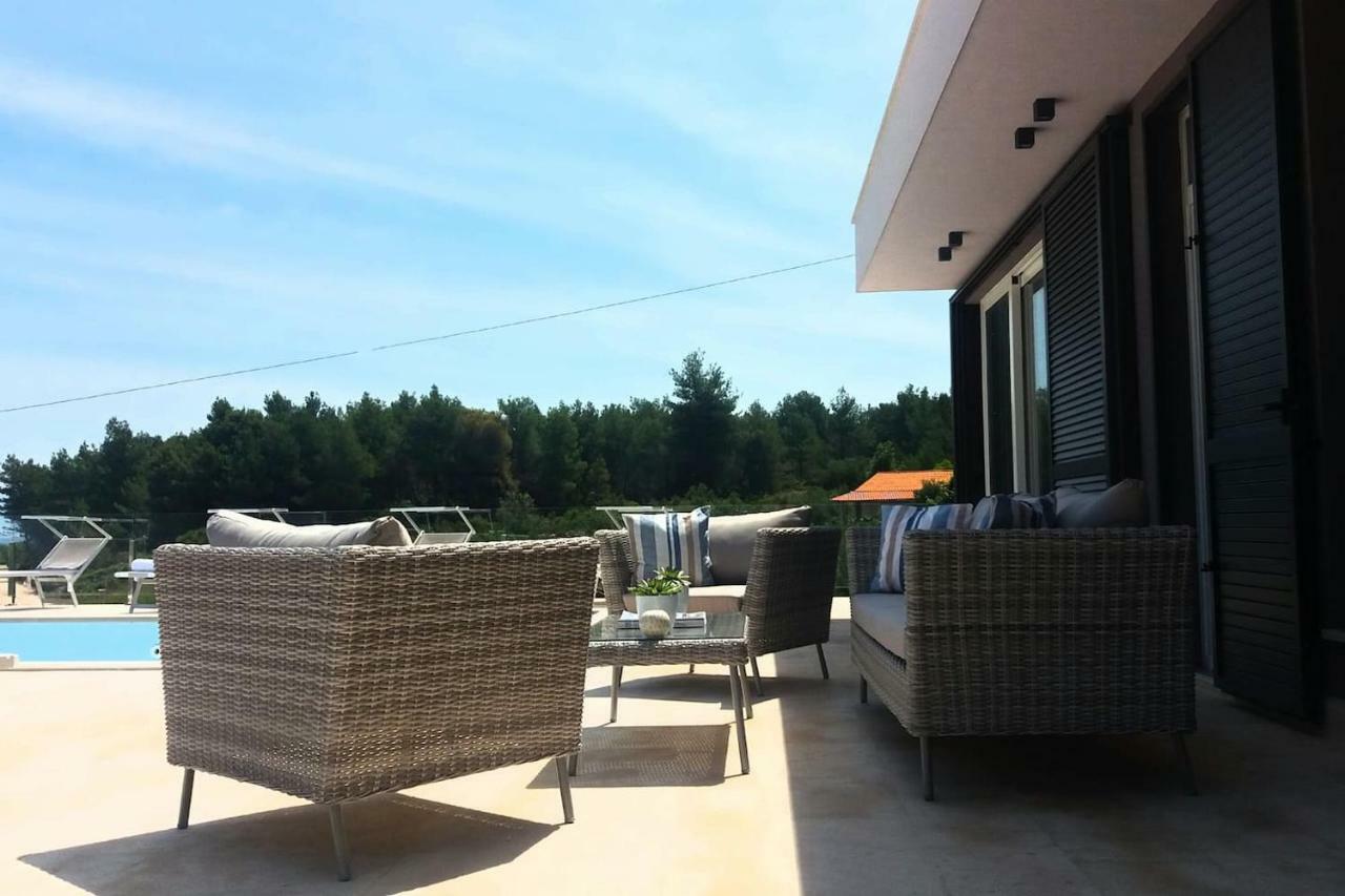 Villa R&B Sutivan Exteriör bild