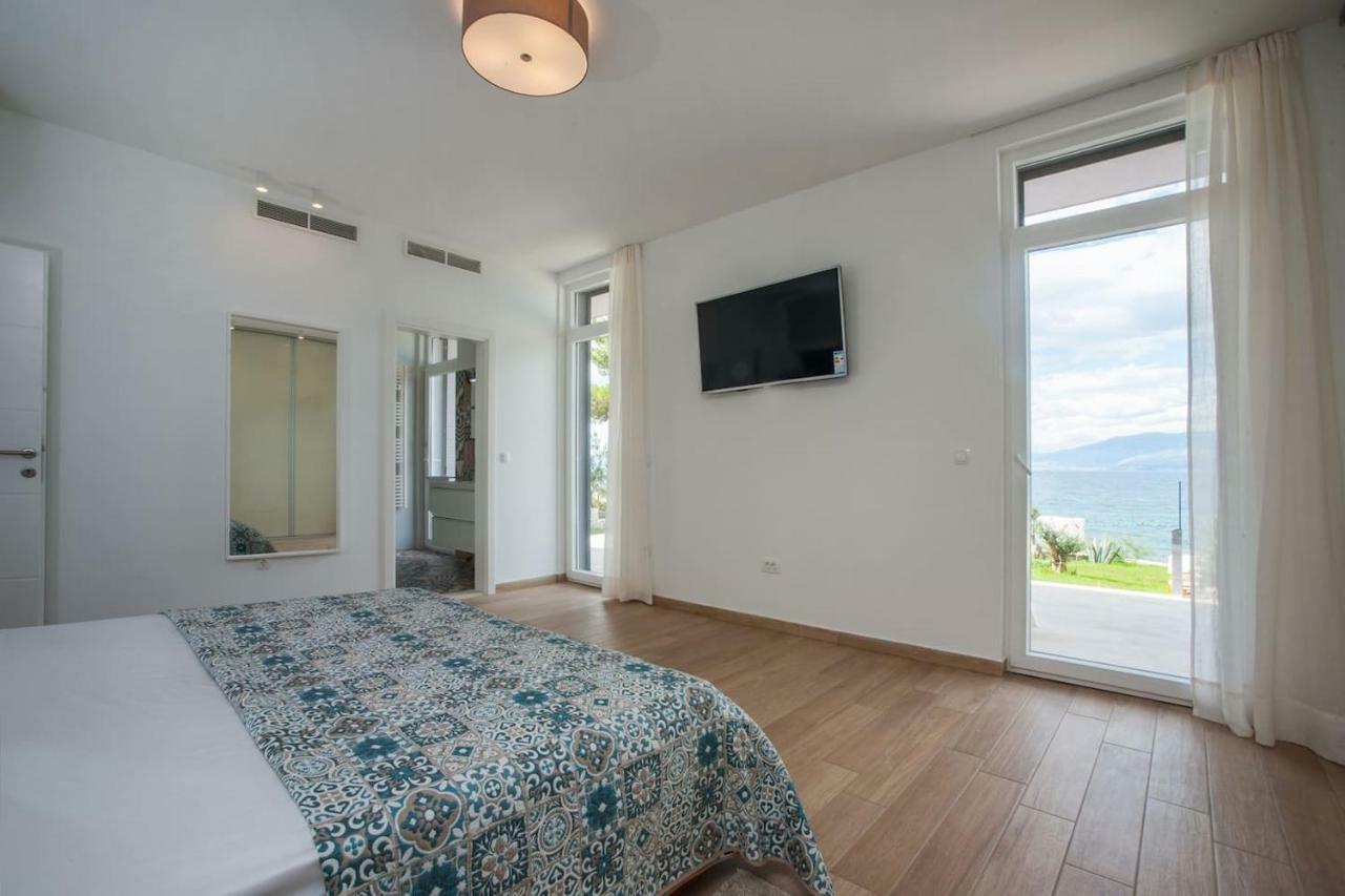 Villa R&B Sutivan Exteriör bild